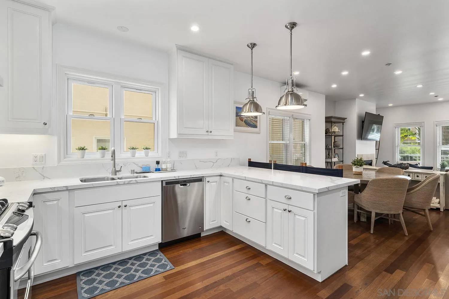 Coronado, CA 92118,722 F Avenue