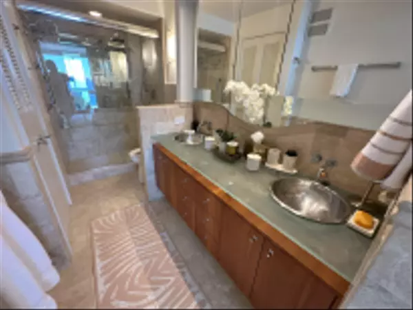Coronado, CA 92118,1780 Avenida Del Mundo #1104