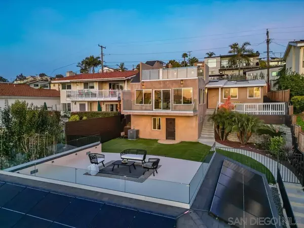 2243 Galveston St, San Diego, CA 92110