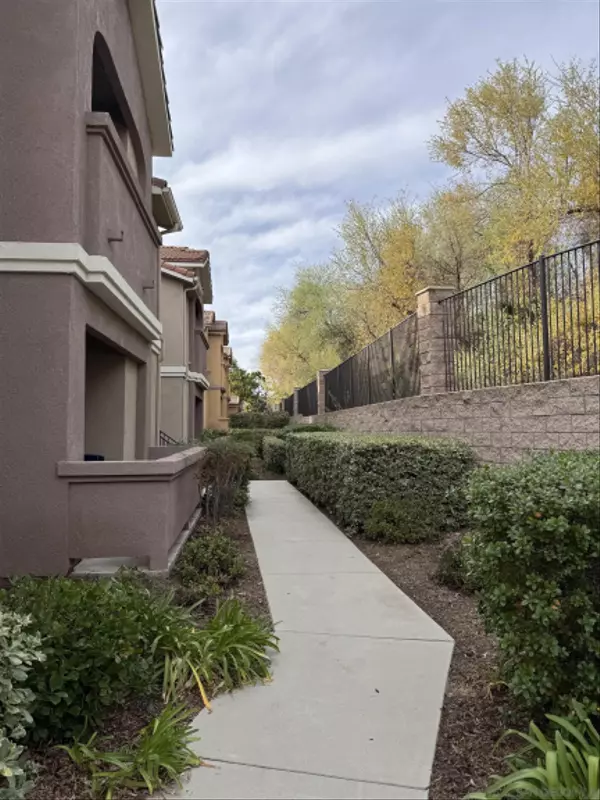 Murrieta, CA 92562,41410 Juniper St #622