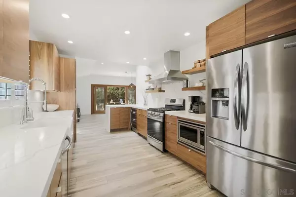 3122 Via Arcilla, San Diego, CA 92111