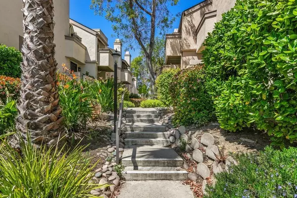3205 Via Alicante #11, La Jolla, CA 92037