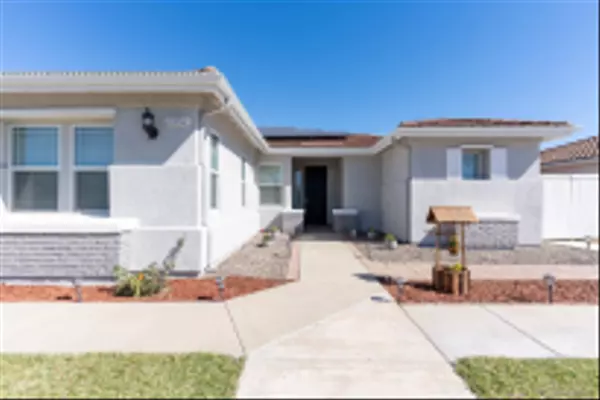 Fallbrook, CA 92028,2352 Clearcrest Ln