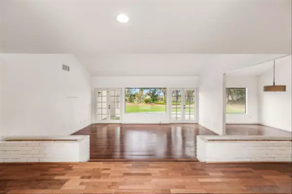 Solana Beach, CA 92075,1238 Via Mil Cumbres