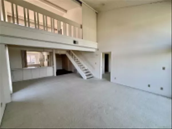 Carlsbad, CA 92009,2502 Navarra Dr #226