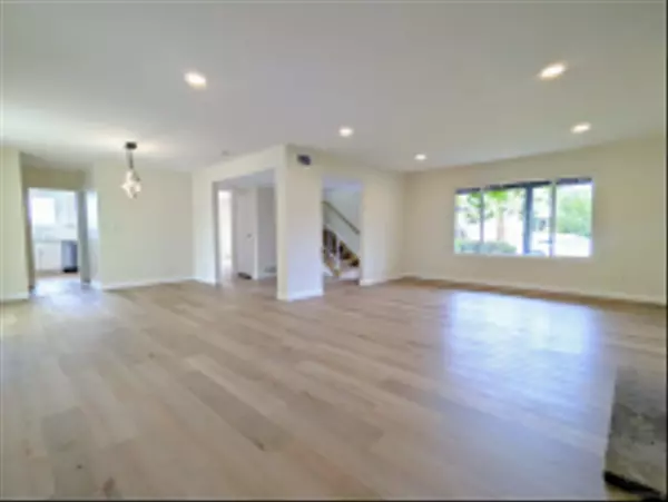 San Diego, CA 92119,8635 Regner Ct
