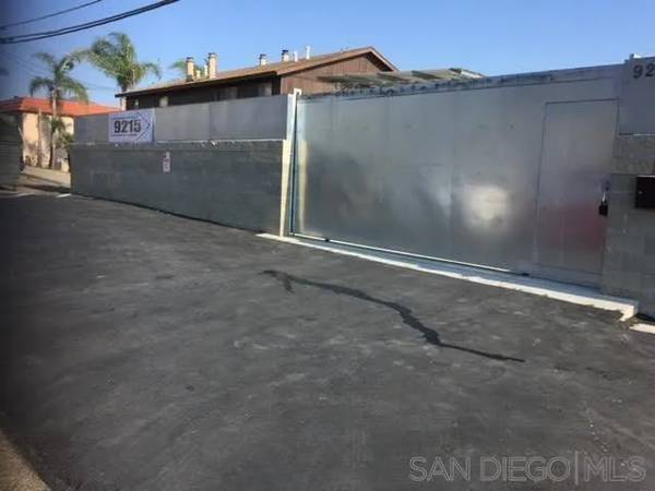 Spring Valley, CA 91977,9215 Birch St.