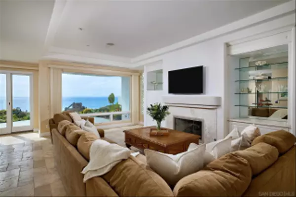 Encinitas, CA 92024,1630 Neptune Avenue