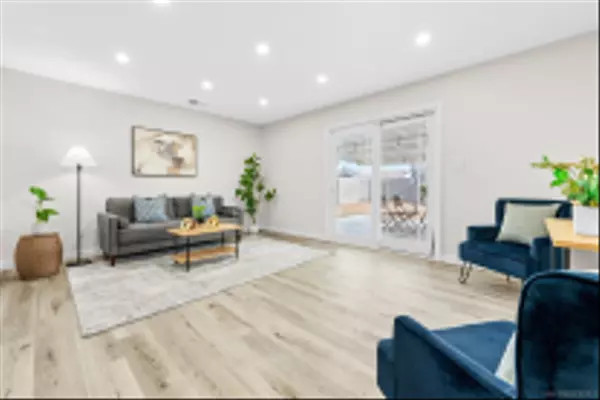 San Diego, CA 92114,427 Bluegrass St