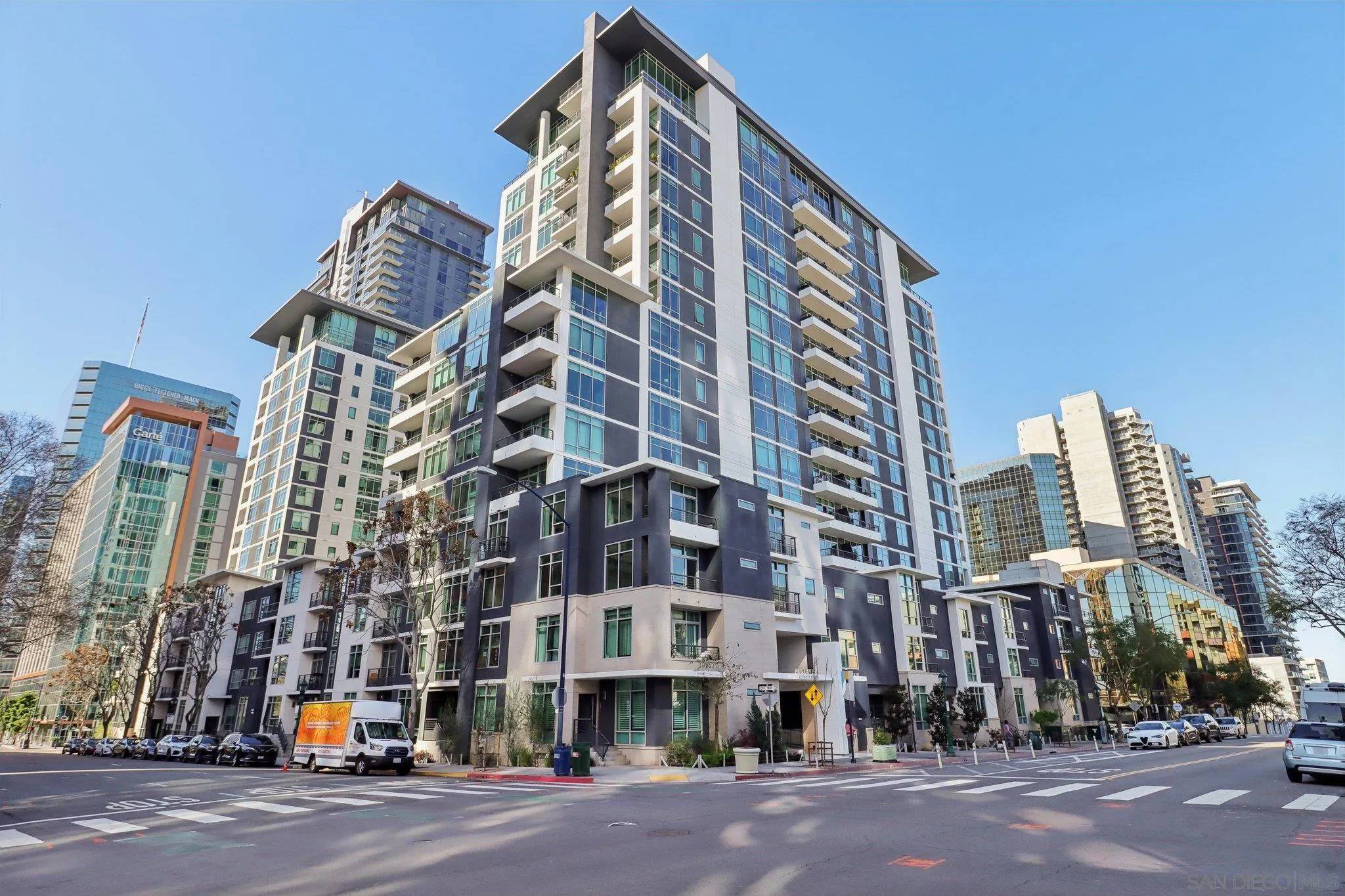 425 W Beech St #524, San Diego, CA 92101