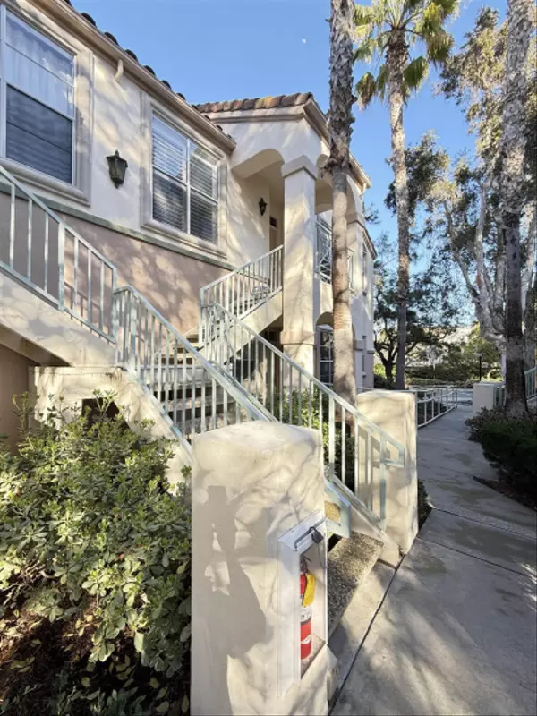 San Diego, CA 92130,3606 Bernwood Pl #16