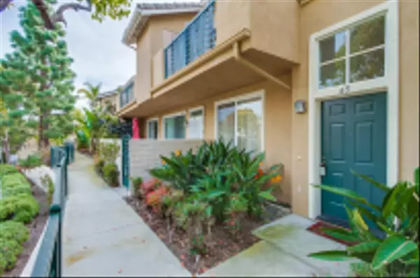 San Diego, CA 92130,12810 Via Nieve #65