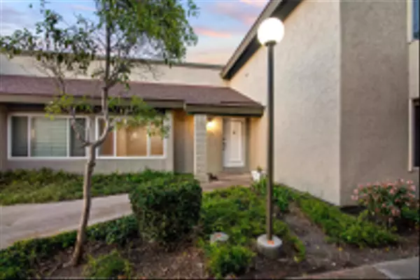 10817 Caravelle Pl, San Diego, CA 92124
