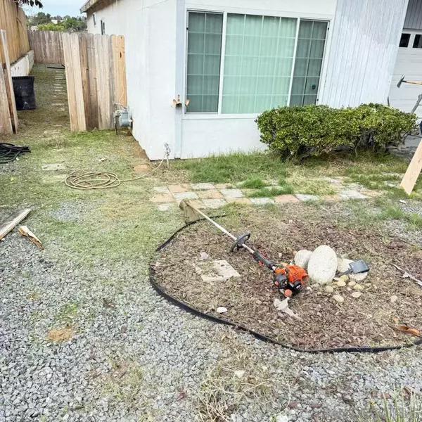 1046 Bartlett, Visa, CA 92084