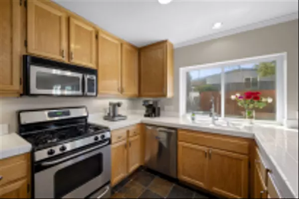 Ramona, CA 92065,1362 Oak Village Dr