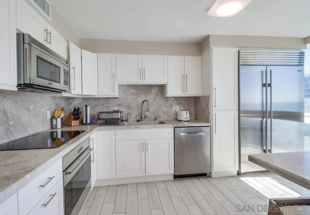 Coronado, CA 92118,1730 Avenida Del Mundo #1109