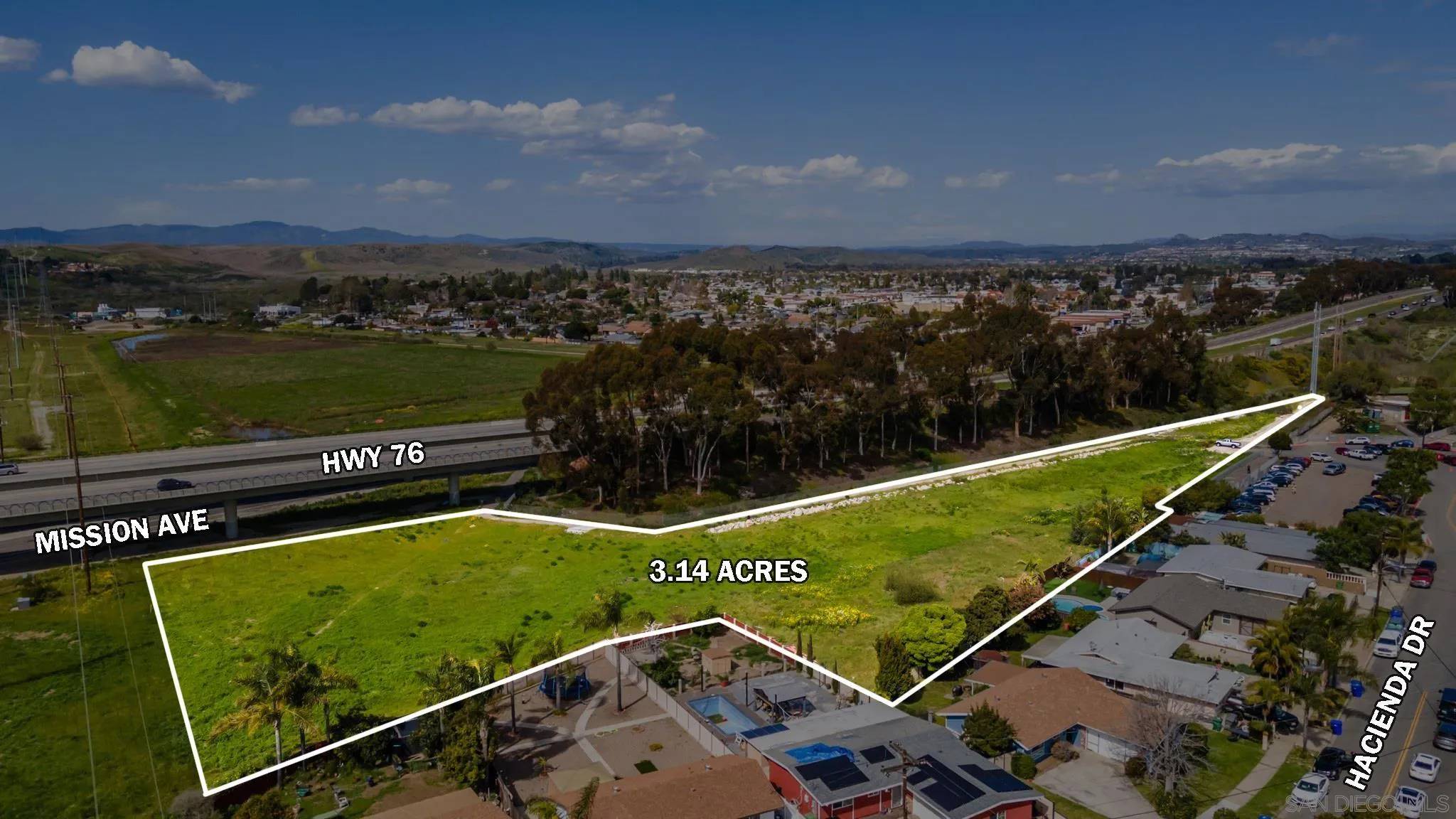 Oceanside, CA 92058,Hacienda Dr #1