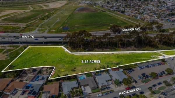Hacienda Dr #1, Oceanside, CA 92058