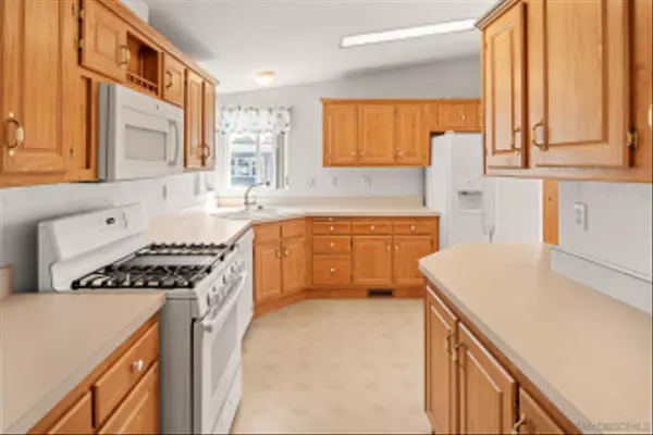 Oceanside, CA 92057,328 Killdeer