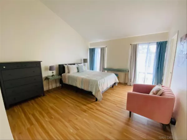 La Jolla, CA 92037,8271 Caminito Modena