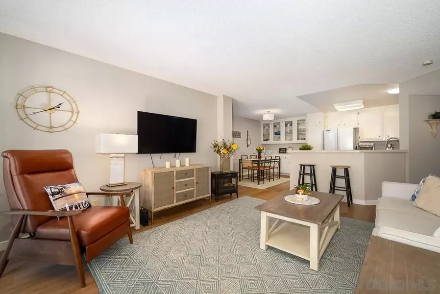 17617 Pomerado Rd #215, San Diego, CA 92128
