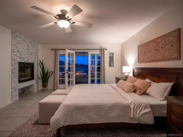 Ramona, CA 92065,16390 Whispering Oaks Dr