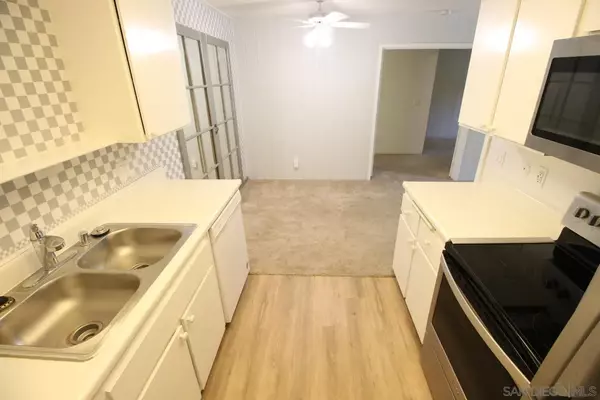 San Diego, CA 92126,10232 Black Mountain Rd #102