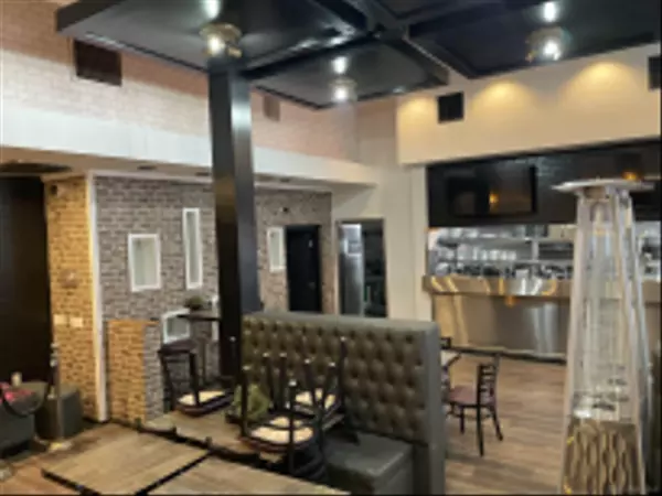 San Diego, CA 92101,527-545 F Street