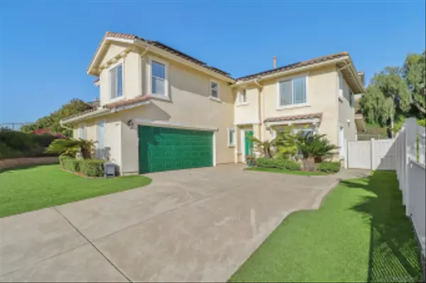10157 Challenger Ct, Spring Valley, CA 91978