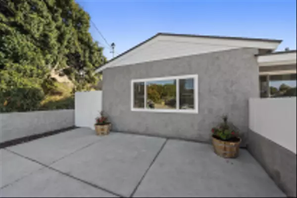 San Diego, CA 92114,1221 Braddock St