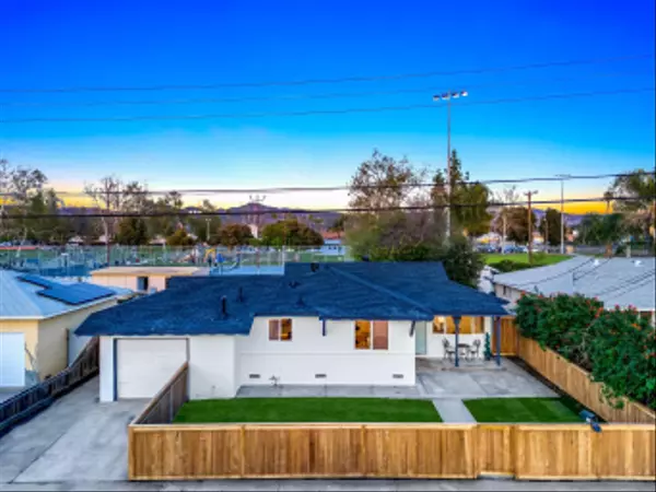 524 El Rancho Ln, Escondido, CA 92027