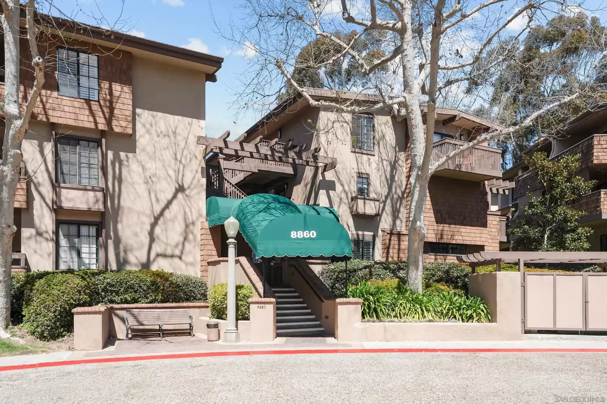 La Jolla, CA 92037,8860 Villa La Jolla Dr #311