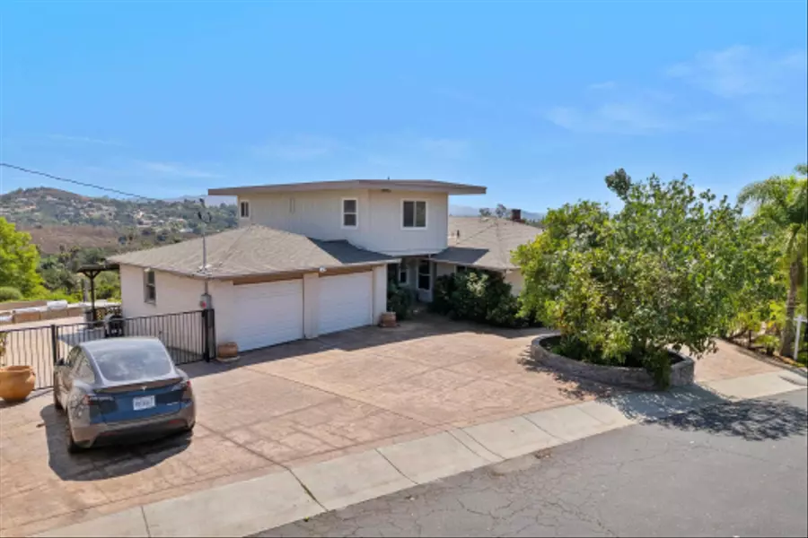 644 Eldorado Drive, Escondido, CA 92025