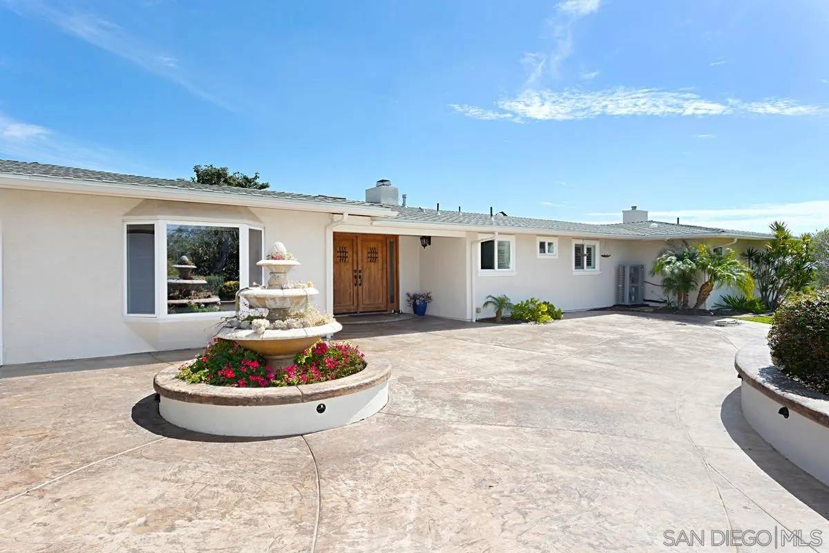 Fallbrook, CA 92028,1188 Sierra Bonita