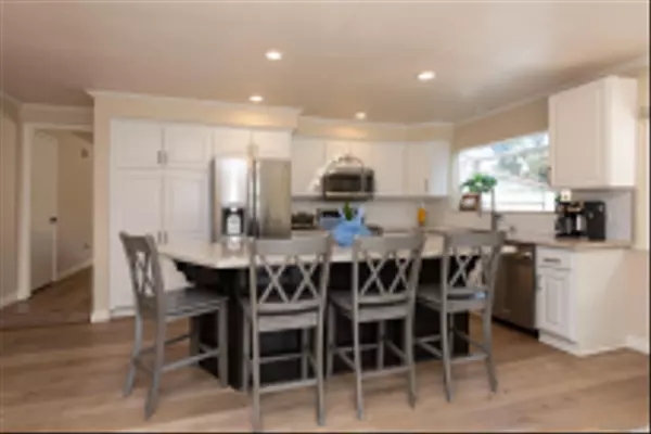 San Diego, CA 92127,17017 Botero DR