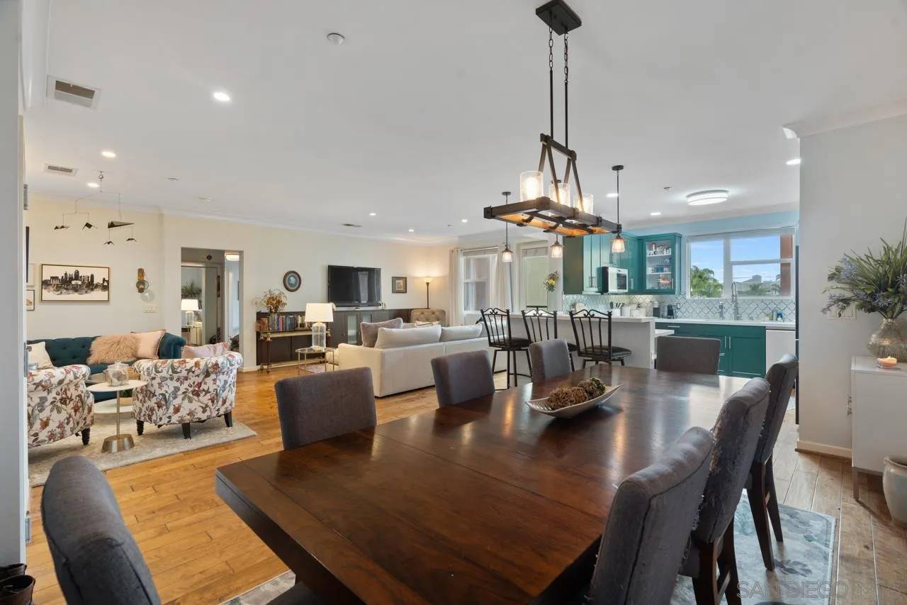 Hillcrest, CA 92103,3687 4th Ave