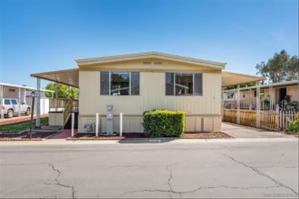 2700 Valley Parkway #194, Escondido, CA 92027