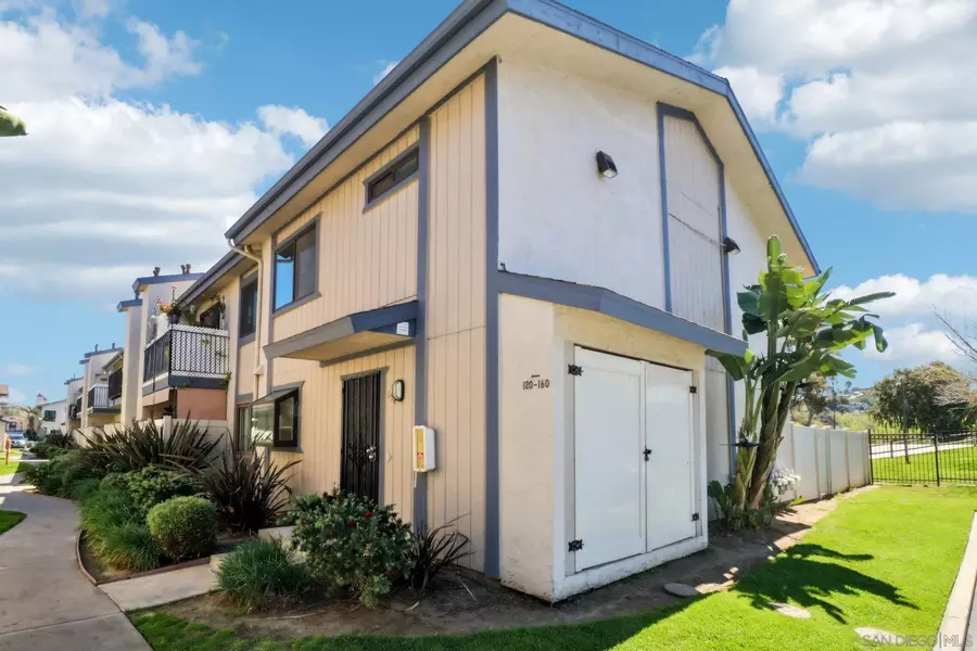 12650 Lakeshore Dr #154, Lakeside, CA 92040
