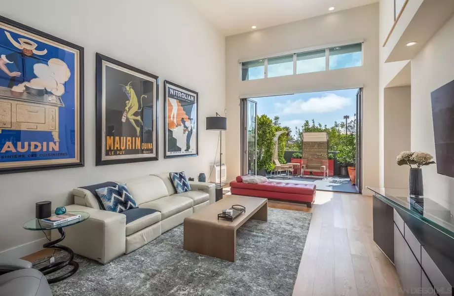 2687 State Street, Carlsbad, CA 92008