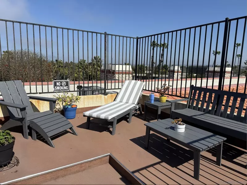 4494 Mentone St. #6, San Diego, CA 92107