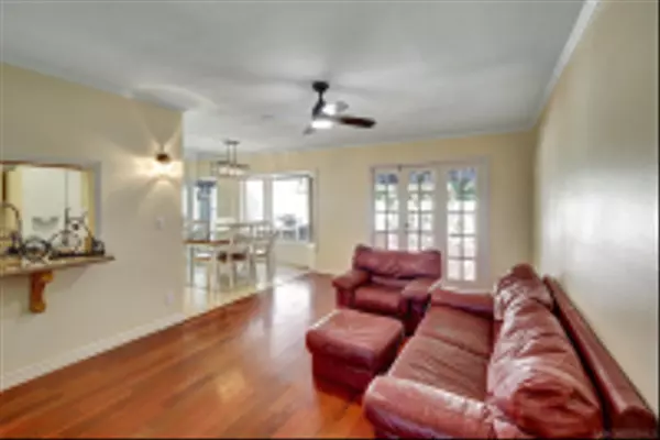 Oceanside, CA 92057,3956 San Pablo Ave