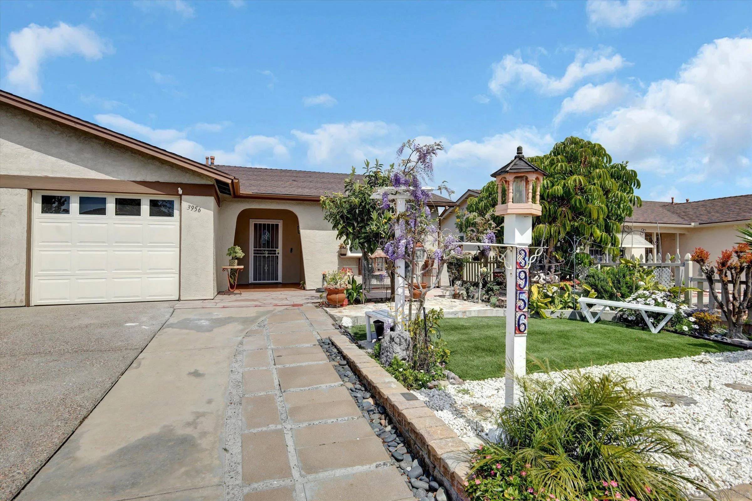 Oceanside, CA 92057,3956 San Pablo Ave