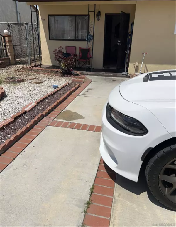 San Diego, CA 92114,612 Cardiff St.
