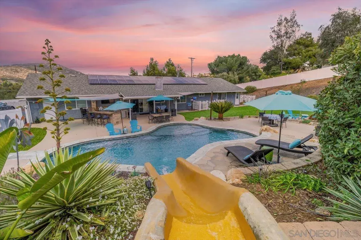 Alpine, CA 91901,318 Galloway Valley Rd