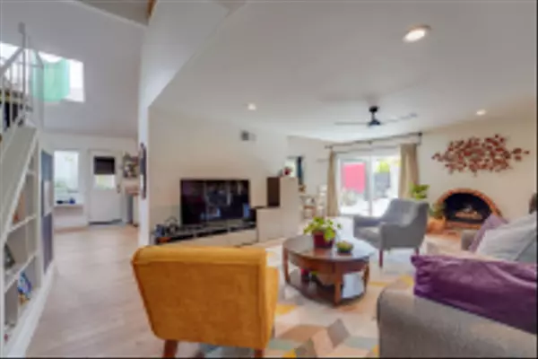 San Diego, CA 92119,7690 Volclay Drive