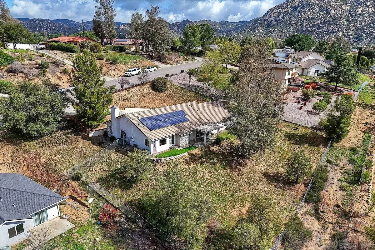Ramona, CA 92065,24729 Pappas Rd.