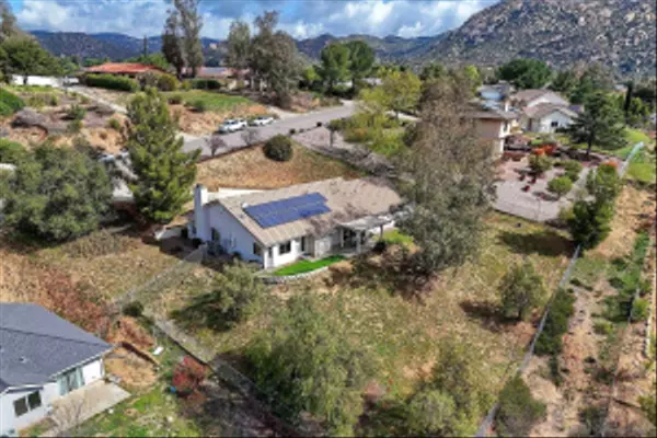 24729 Pappas Rd., Ramona, CA 92065