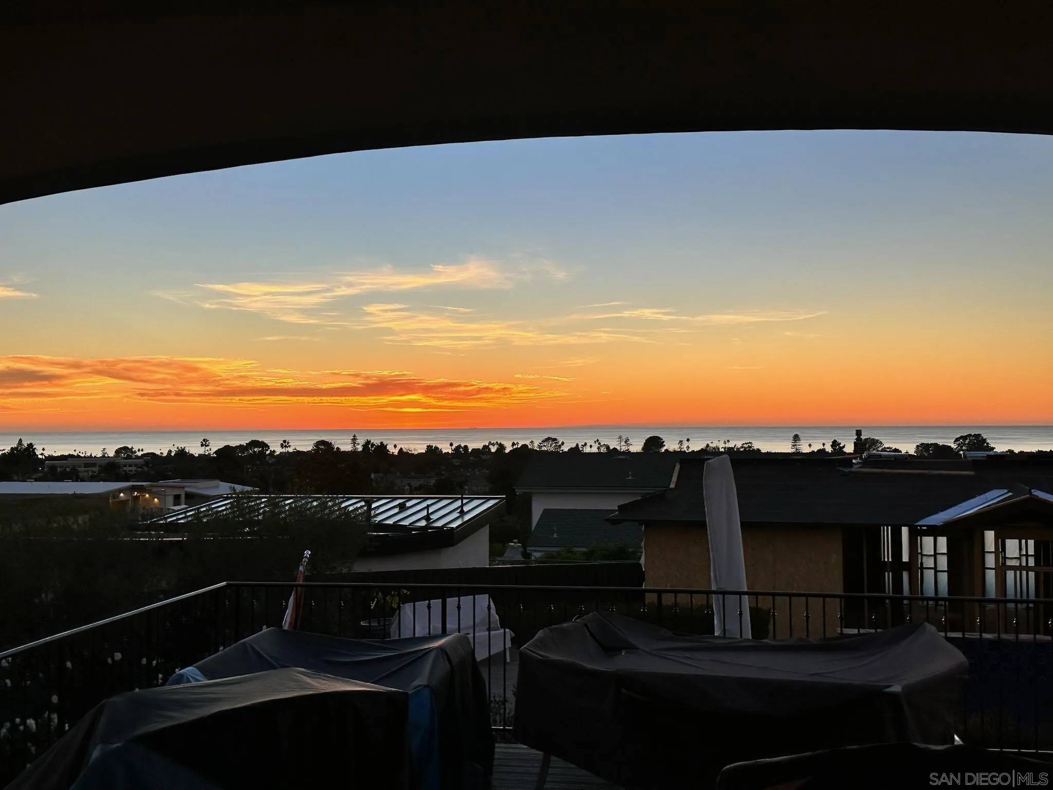 Encinitas, CA 92024,604 Camino de Orchidia