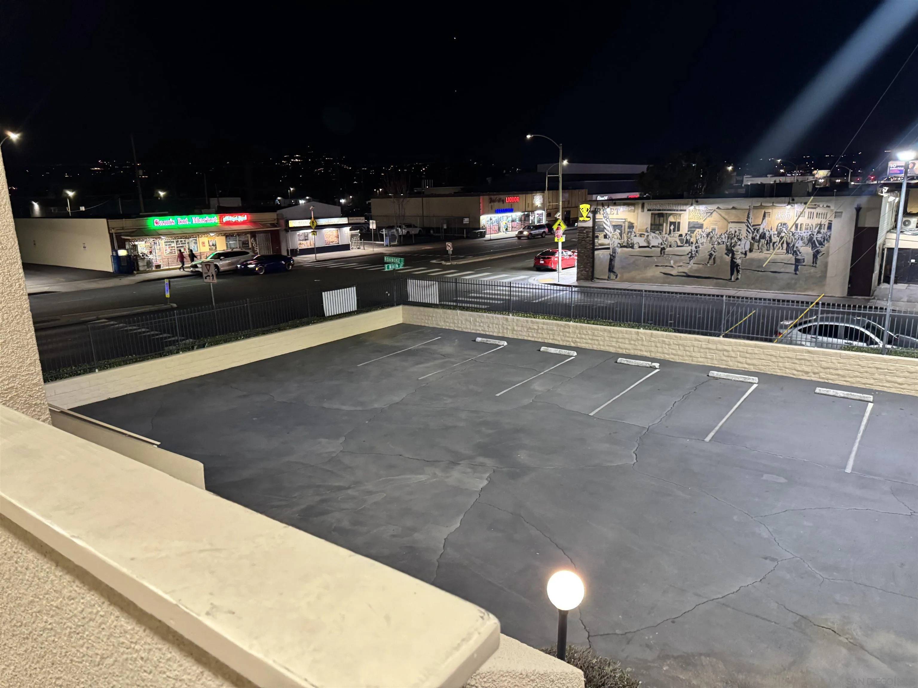 El Cajon, CA 92020,620 E Main St