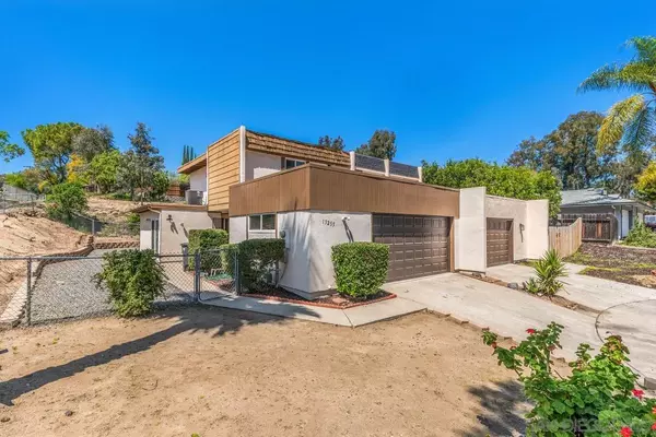 Lakeside, CA 92040,13255 Saddle Ridge Rd
